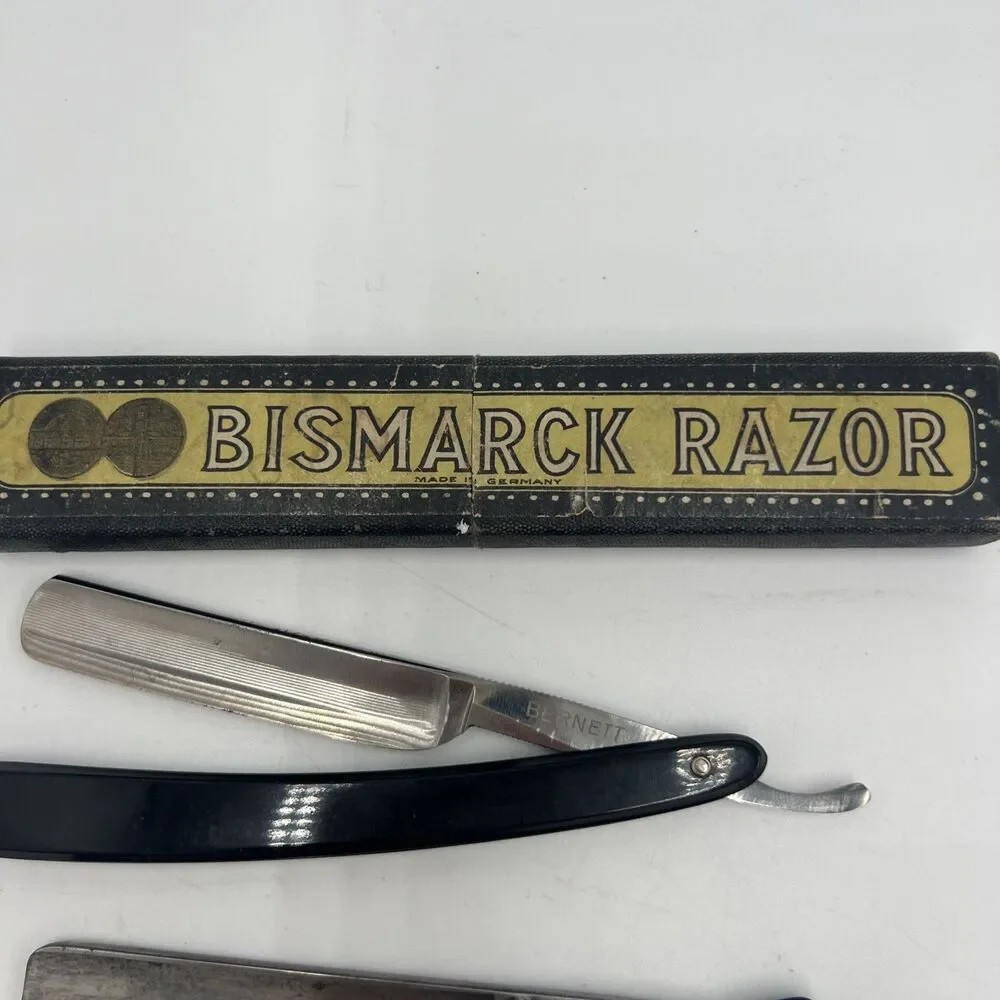Bismarck Box & Razor Black Germany Straight Razor Bernett 701 4/8 & Gemc